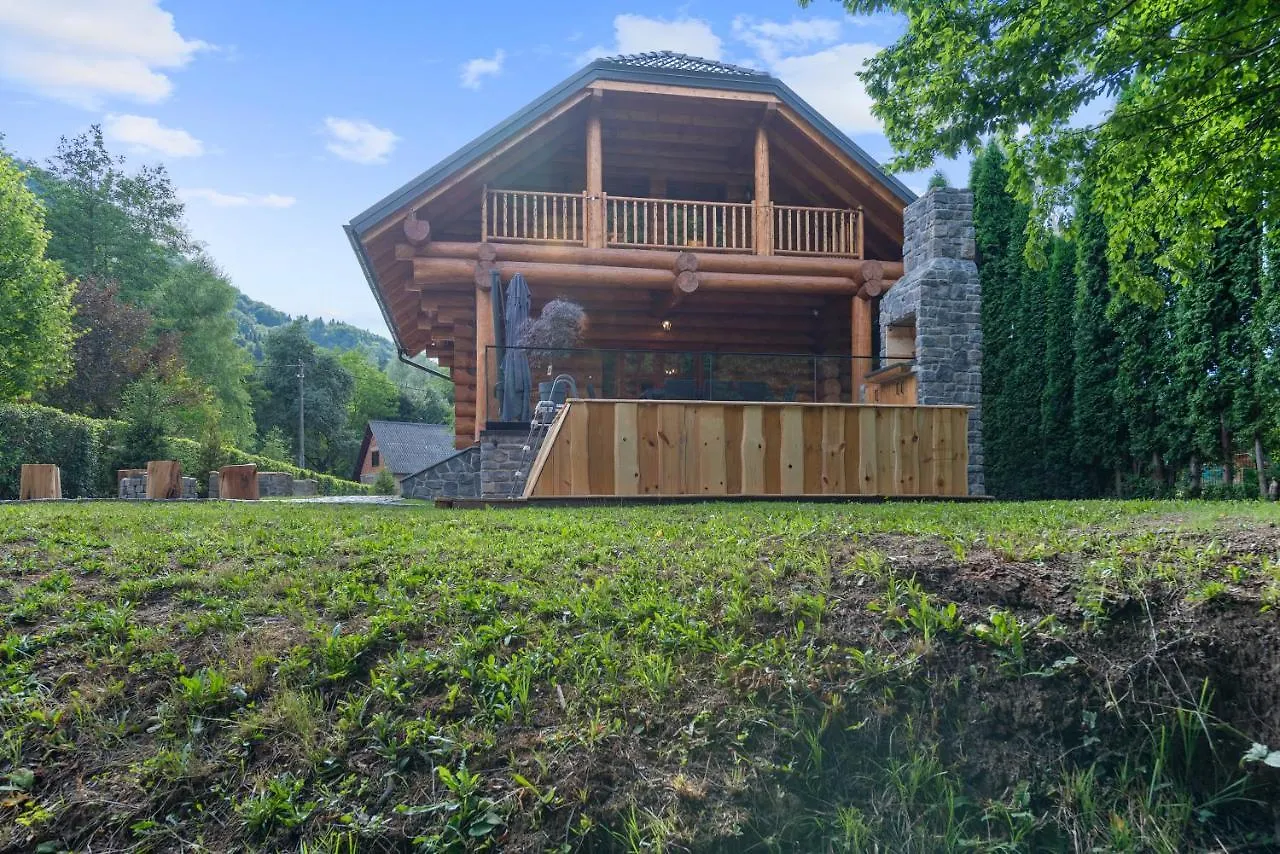 Log House The River Pearl Croatia