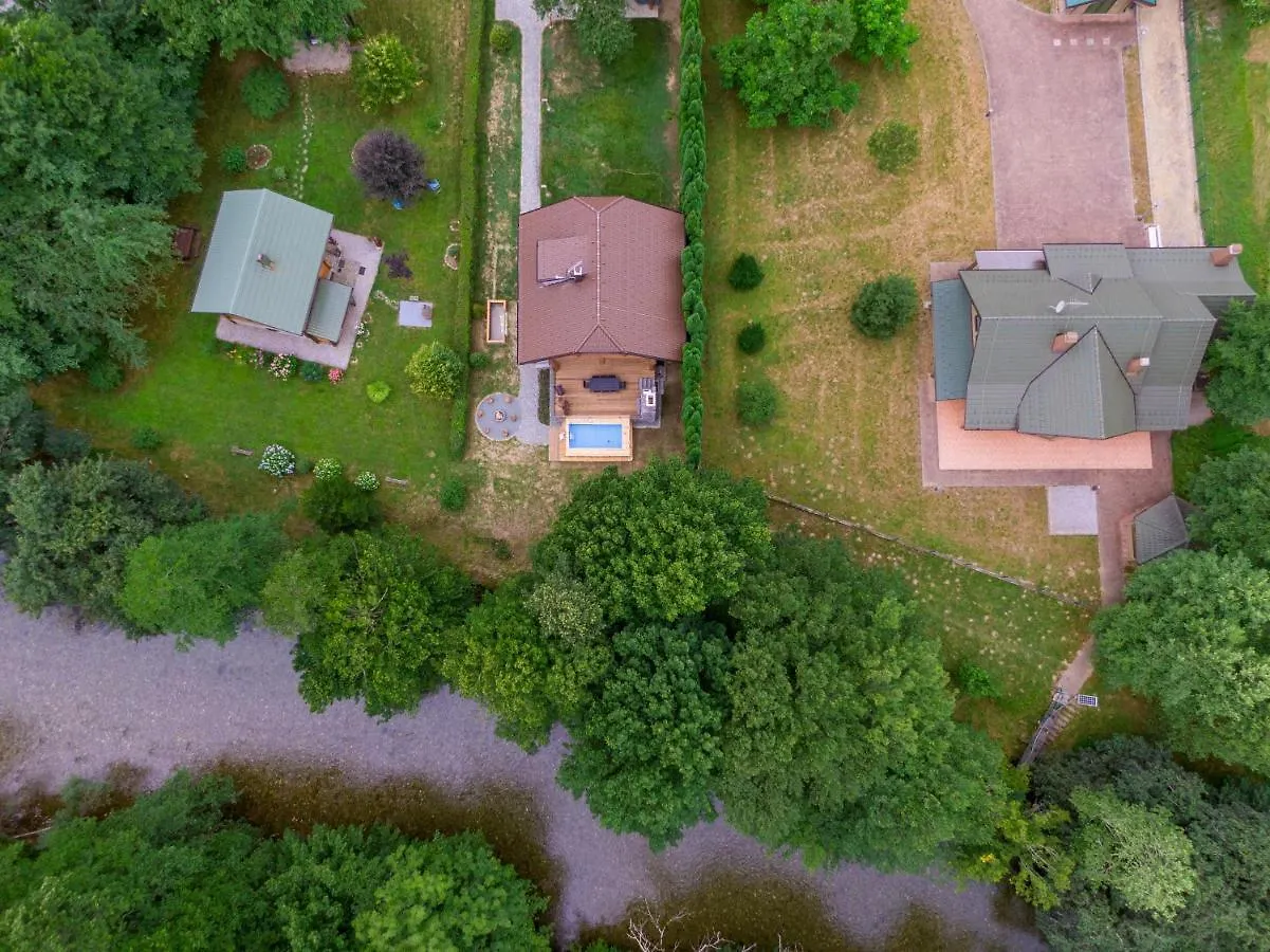 Log House The River Pearl 0*, Brod na Kupi