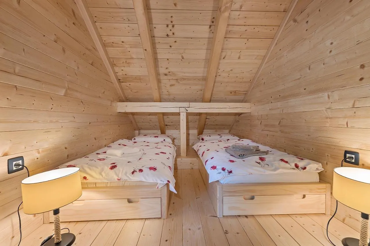 Vila Log House The River Pearl Croatia